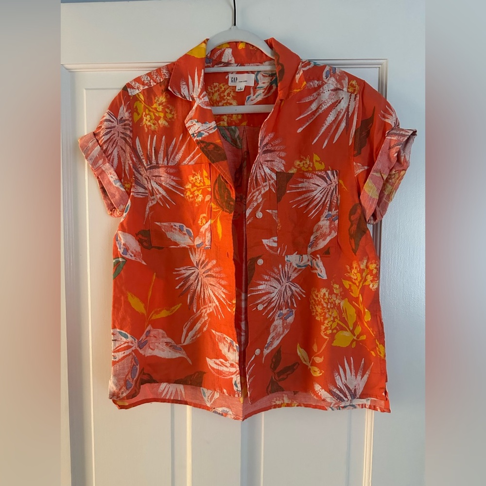 GAP Hawaiian / Tropical Print Shirt